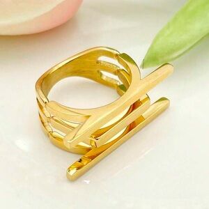 Gold Contemporary Spiral Ring